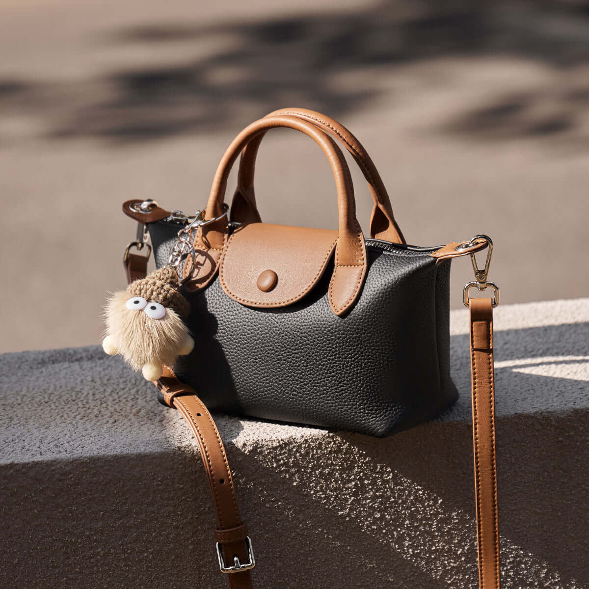 Amelia Top Handle Leather Bag - HAWI SHOPPING